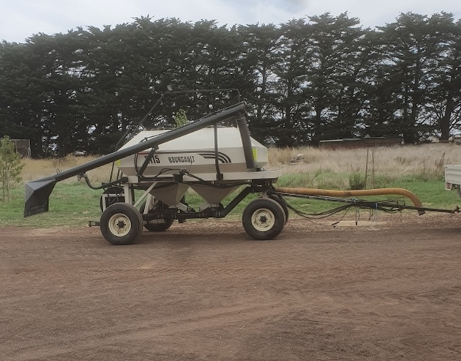 Bourgault 2115 Air Cart with Loading Auger