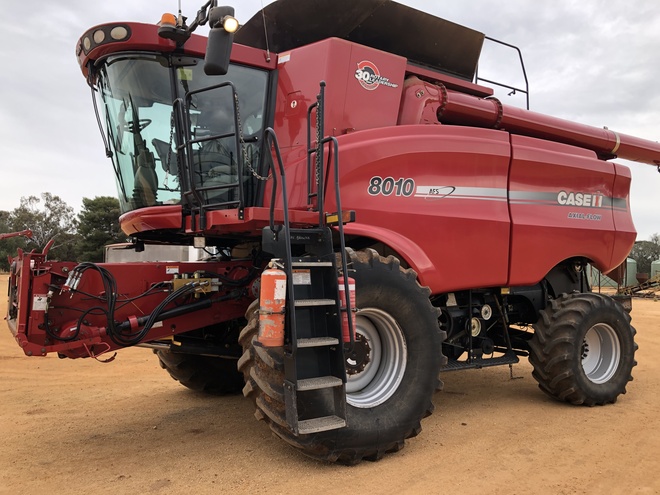 2008 Case Axial Flow 8010 Header- Harvest Ready!