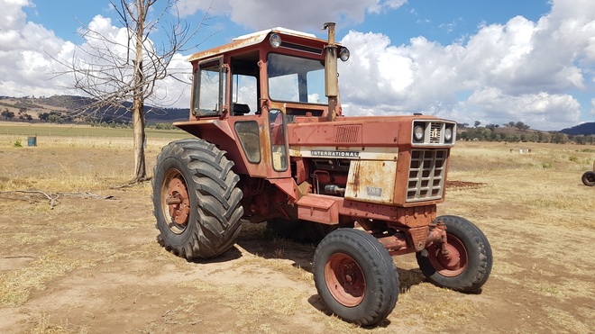International 766 Tractor