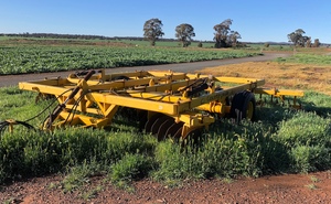 48 Plate Countrywide Industries Tandem Off-set Disc