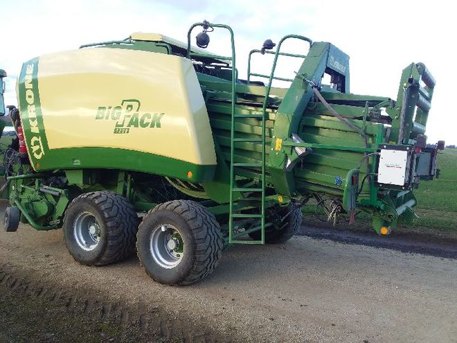 1290 Krone Bigpack baler 8x4x3
