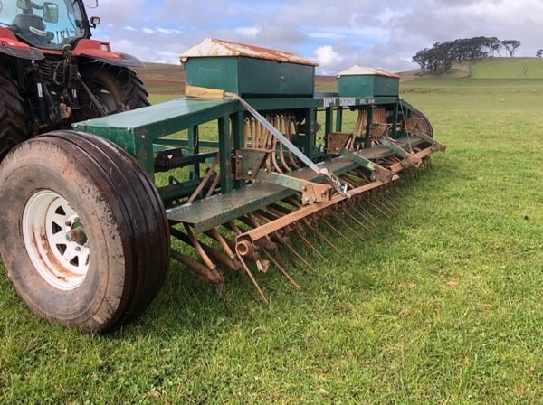 Bromar band seeder