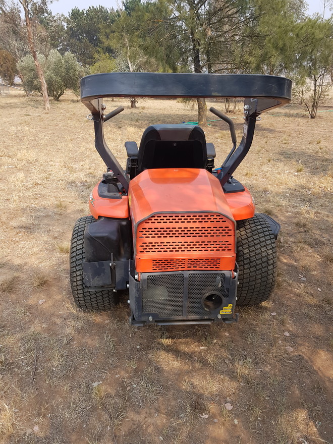 Kubota ZG222 Zero Turn Mower
