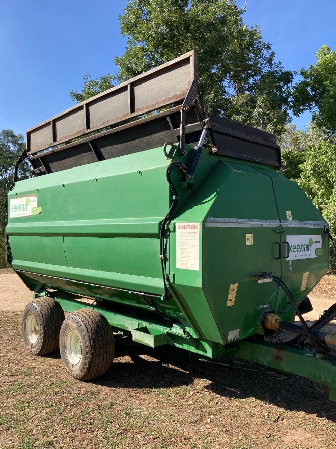 2006 Keenan 140 Feed Mixer Wagon