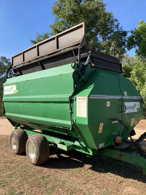 2006 Keenan 140 Feed Mixer Wagon