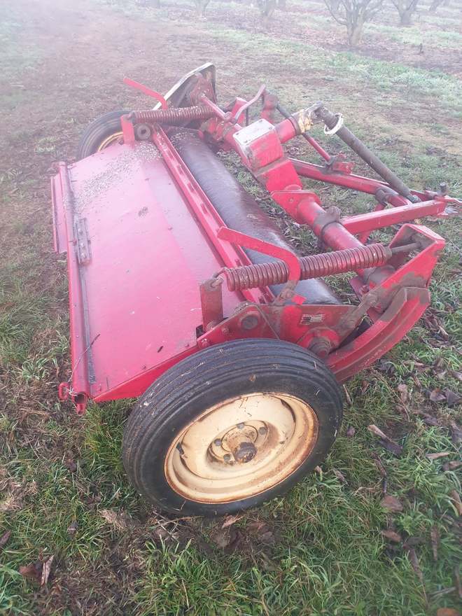 404 New Holland Hay Conditioner