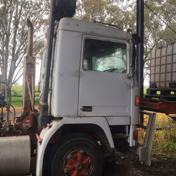 1989 Volvo F12 Truck