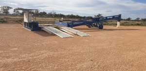 Drive over hopper - 16 inch Auger, Good Condition - hardly used. Elec/Hydraulic - 80kva Gen set