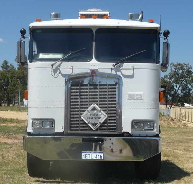 1990 Kenworth K100E Cab Over