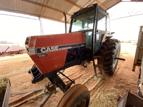 Case 2096 Tractor