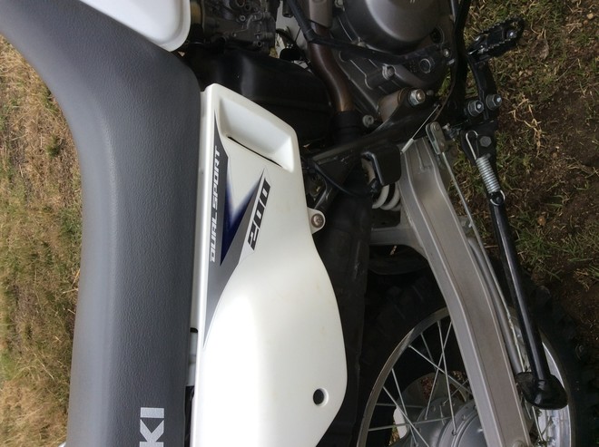 Under Auction - Suzuki DR200 Motorbike - 2% + GST Buyers Premium On All Lots 
