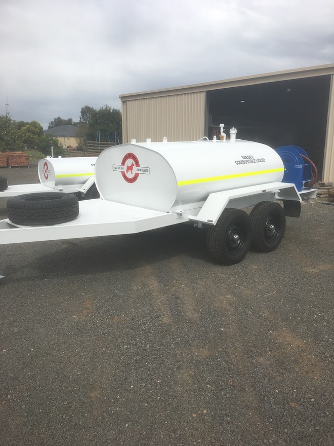 Red Dog 3000 L Contractor Series Fuel Trailer