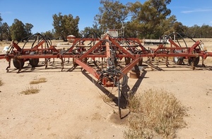 Gason Air Seeder and Bar