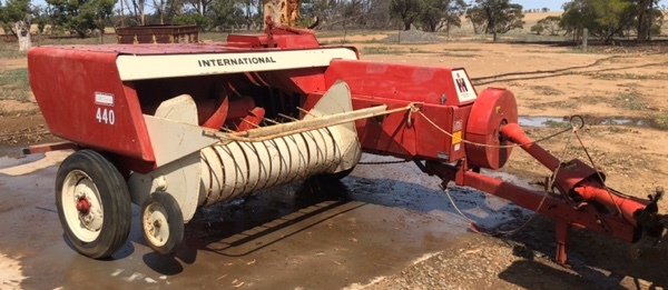 International 440 Small Square Baler