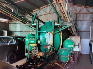 Under Auction  - GOLDACRES PRAIRIE 5000, 2002