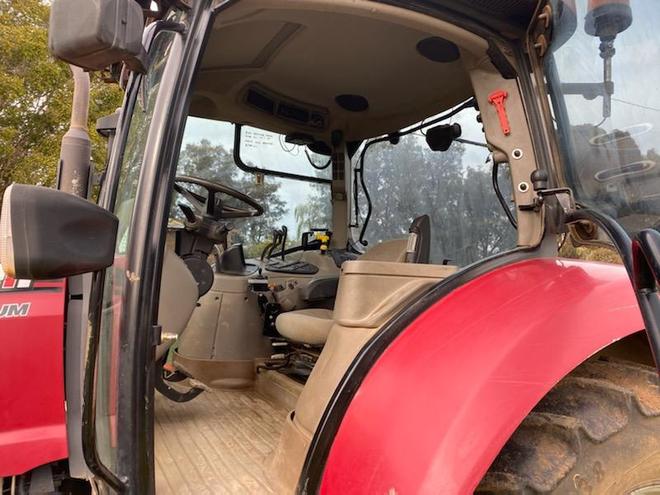 2012 Case Maxim 140 