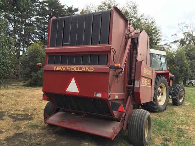 664 new holland round baler *** Price Reduced by 50%***