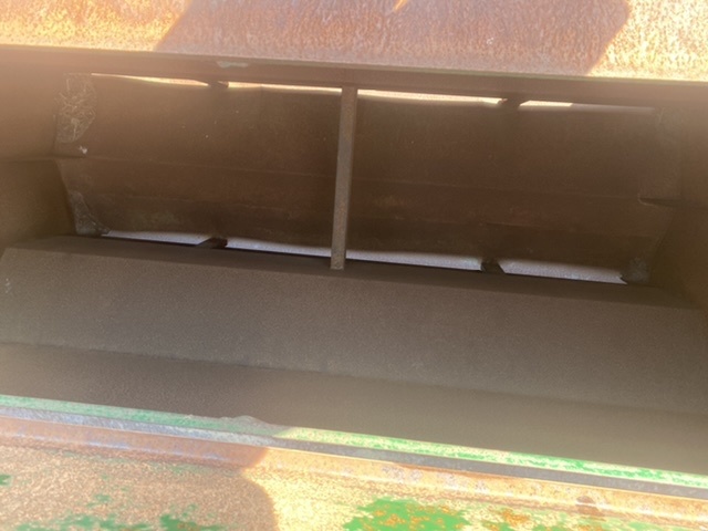 Arrow cattle feeders
