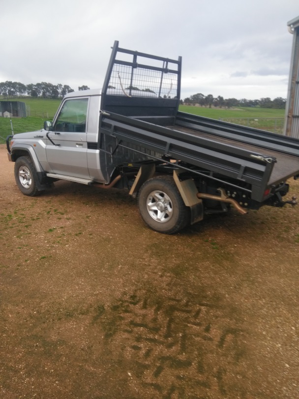 2015 Toyota LandCruiser GXL Manual Ute with Tipping Tray.