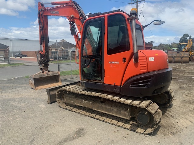 KUBOTA KX080-3 EXCAVATOR