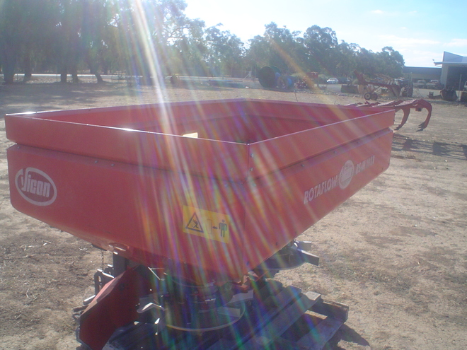 Vicon Rota-Flow RS-M model Spreader