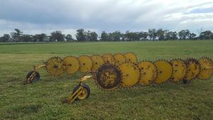 Mobilco 7 Wheel Hay Rake