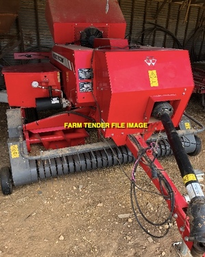 Massey Ferguson 1839 Small Square Baler