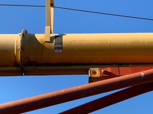 Westfield 1071 Swing away Auger