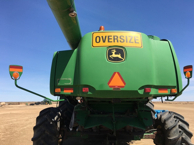 John Deere 9870 Header