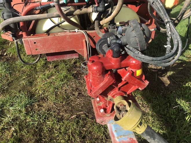 hardi navigator boom spray