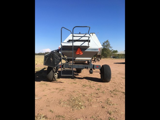 9m ABATI Disc Planter with 1330 Flexi Coil Air Cart