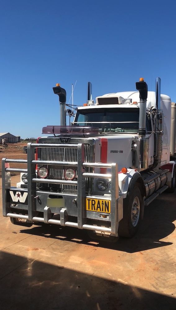 2000 Western Star 4900 FX Prime Mover
