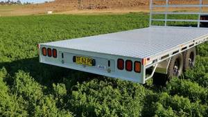 4.8x2.2m aluminium flat top trailer