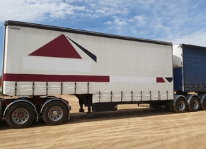 14 pallet drop deck A trailer tautliner 