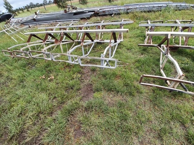 Dairy Stall Gates & Rams + Pendulum Gates