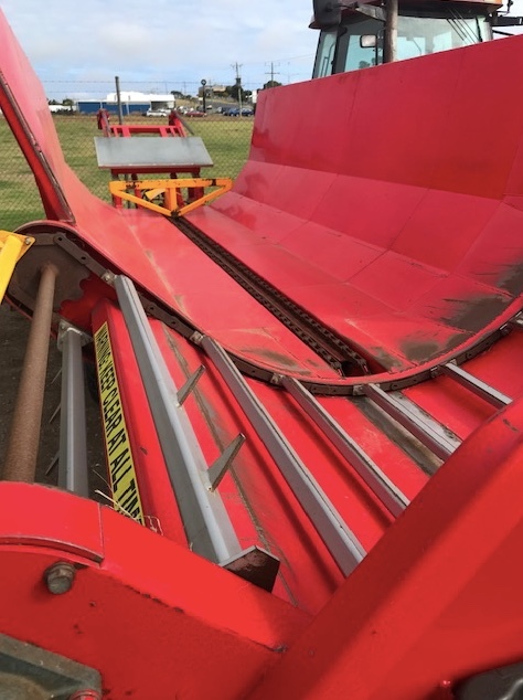 WMI 'Champion' 6 Bale Feeder