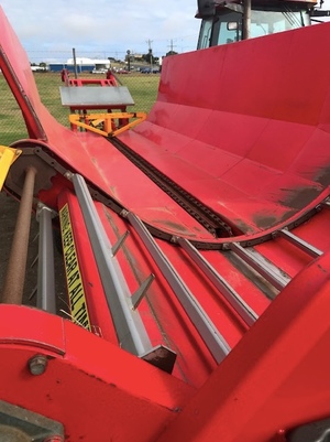 WMI 'Champion' 6 Bale Feeder