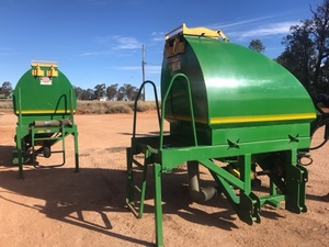 Daybreak SS Side Mounted Airseeders