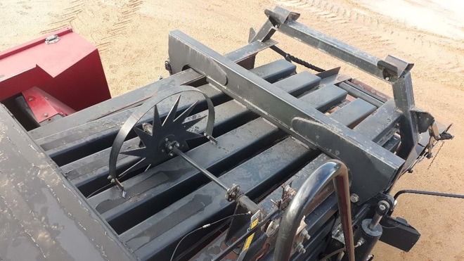 2002 CASE LBX Square Baler