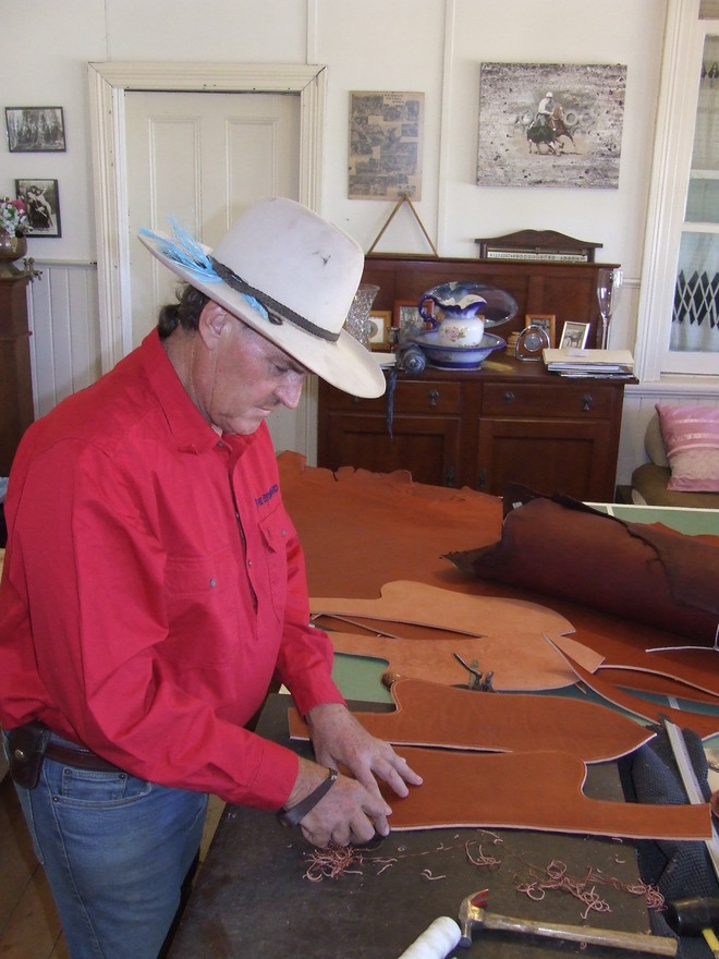 Stock Saddle swinging fender/ stock horse tree