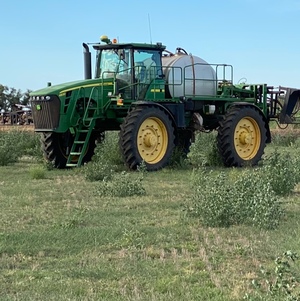 2010 John Deere 4930 Self Propelled Sprayer