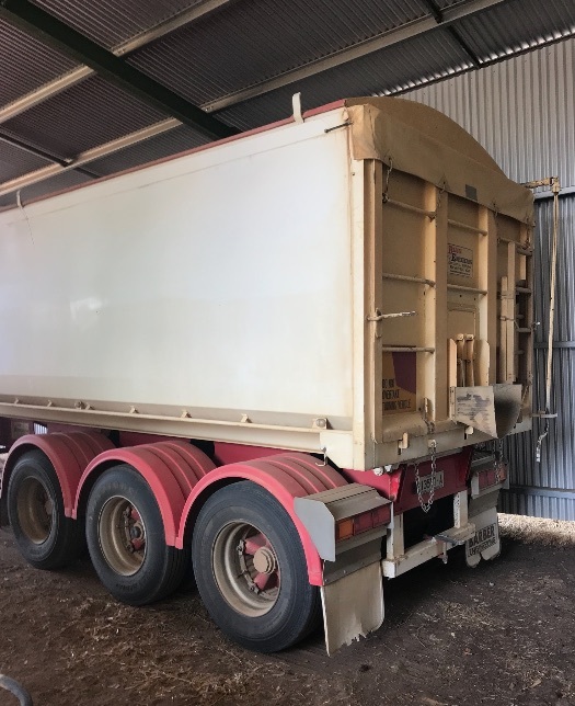 2012 Barber 35ft Tri-Axle Tipper Trailer