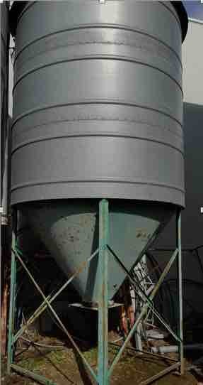 1 x approximate 9 ton second hand silo.