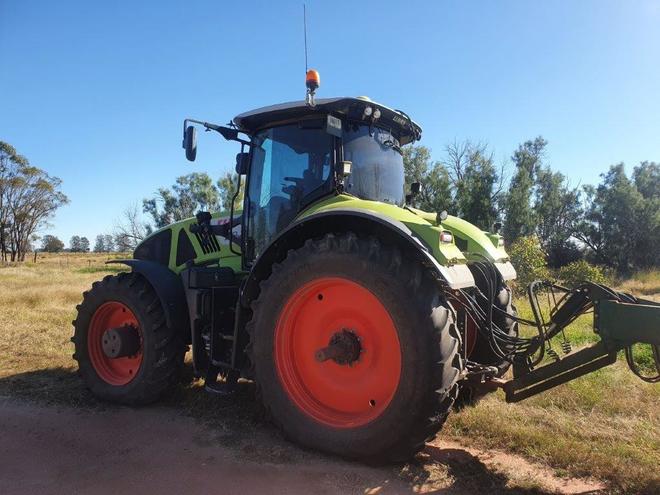 2014 Claas Axion 930 - 350hp