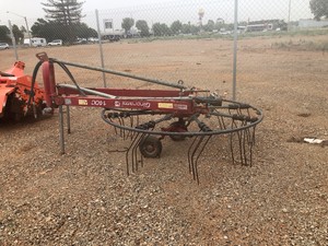 2011 FCR Girorami Orchard Stick Rake