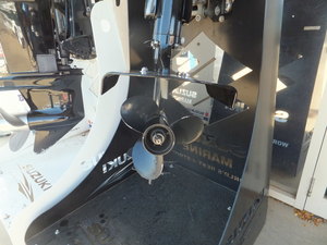 2016 SUZUKI DF30ATL 4 STROKE REMOTE OUTBOARD MOTOR,FUEL TANK, and NEW CONTROLS