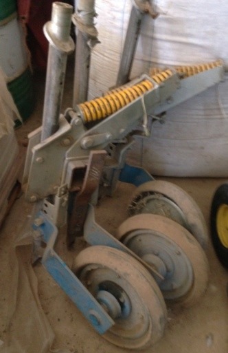 3 primary sales spring release tines with press wheels