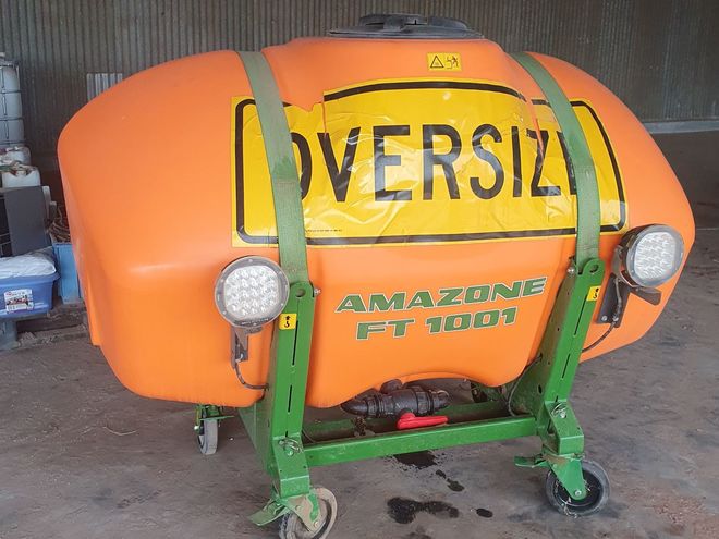 Amazone 24m 3pt linkage front and rear tank