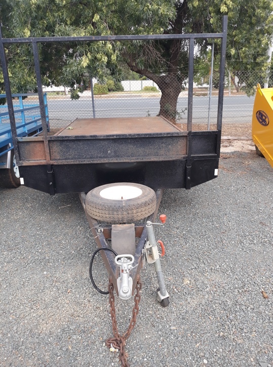 PMM's SAVE $250.00 OF 7 x 15 TRAILER SECOND HAND
