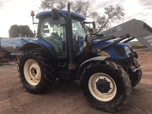 New Holland T6050 with Loader & Auto Steer